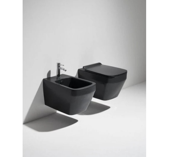 Унітаз підвісний Baden Baden BB 18 з кришкою soft-close BB18-F87(85)-BB004NM Nero matt SIMAS
